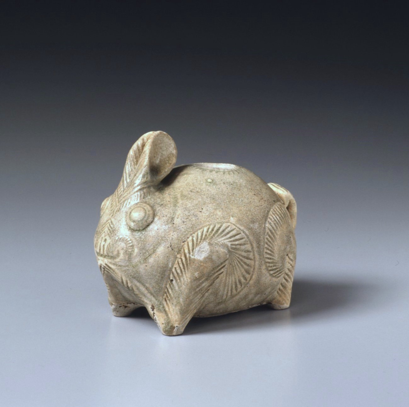 灰釉兎形壺」クメール（12-13世紀） :: 陶芸館（陶芸美術館）デジタル