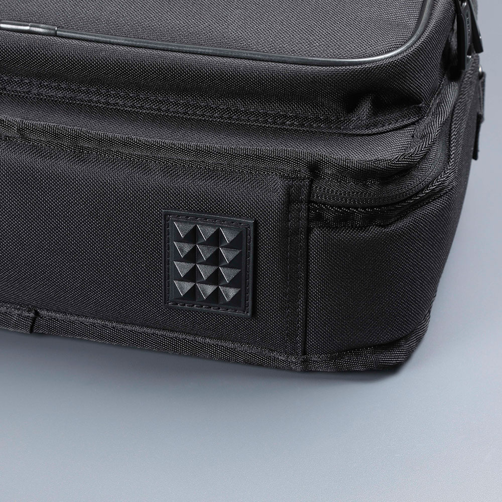 BOSSからマルチエフェクター用ケース「CB-BM」2サイズが発売。