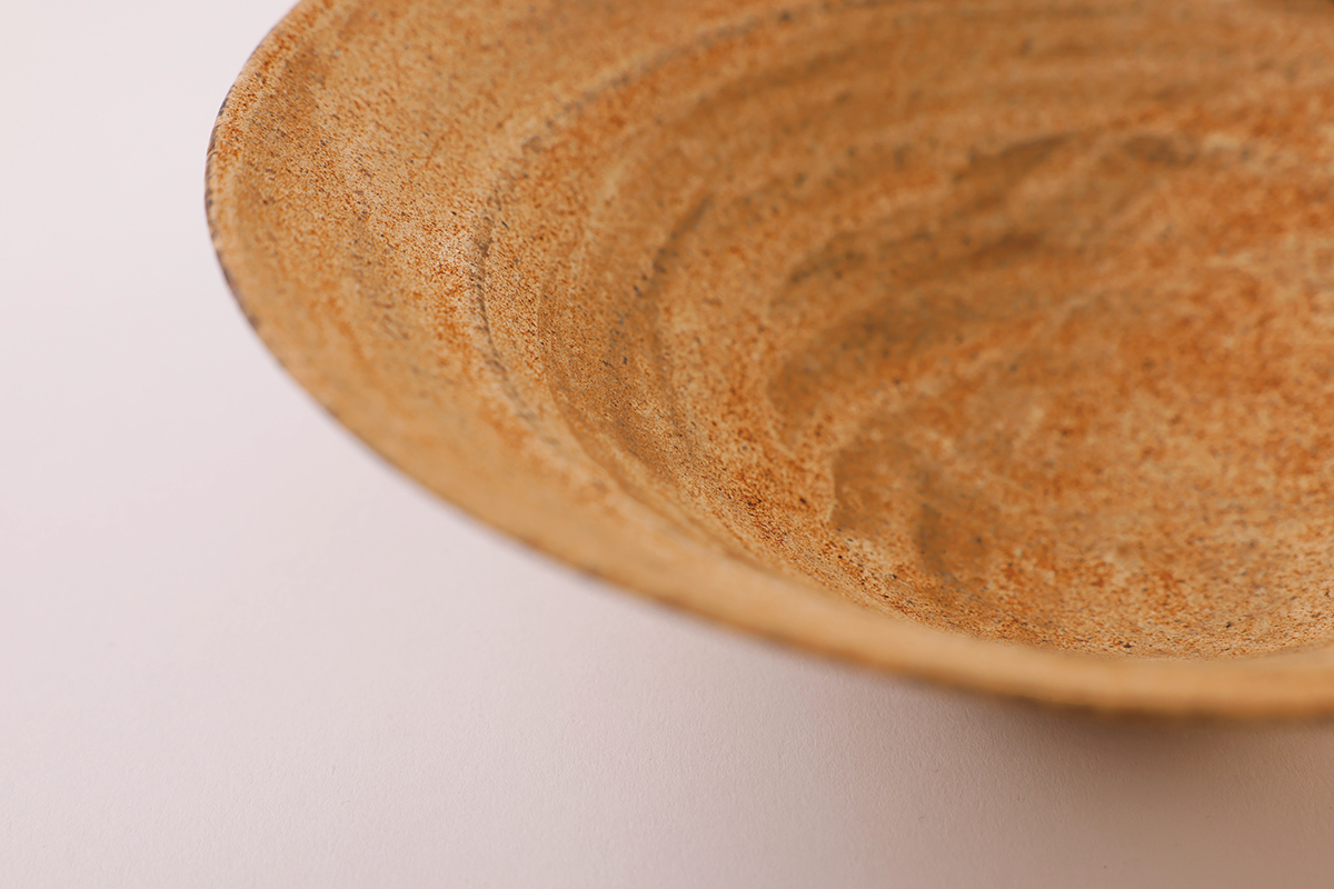 食事がより楽しくなる《二階堂明弘》のうつわ日本の焼物文化を継承した