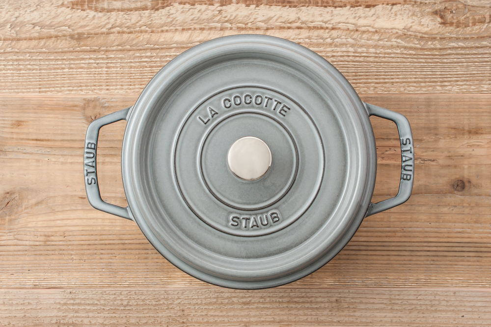 staub ストウブ ココットラウンド 22cm グレー ストウブ ピコ ココット ラウンド 22cm 40509-307 [グレー] (鍋) 価格