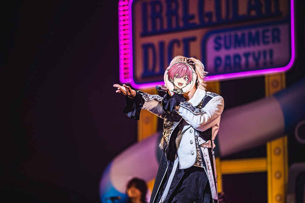 いれいす、夏のホールツアーファイナルは全力の大騒ぎ！「超重大発表