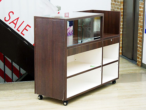 ショーケース付きレジ台 | ガラスショーケースの制作・通販なら石山製作所