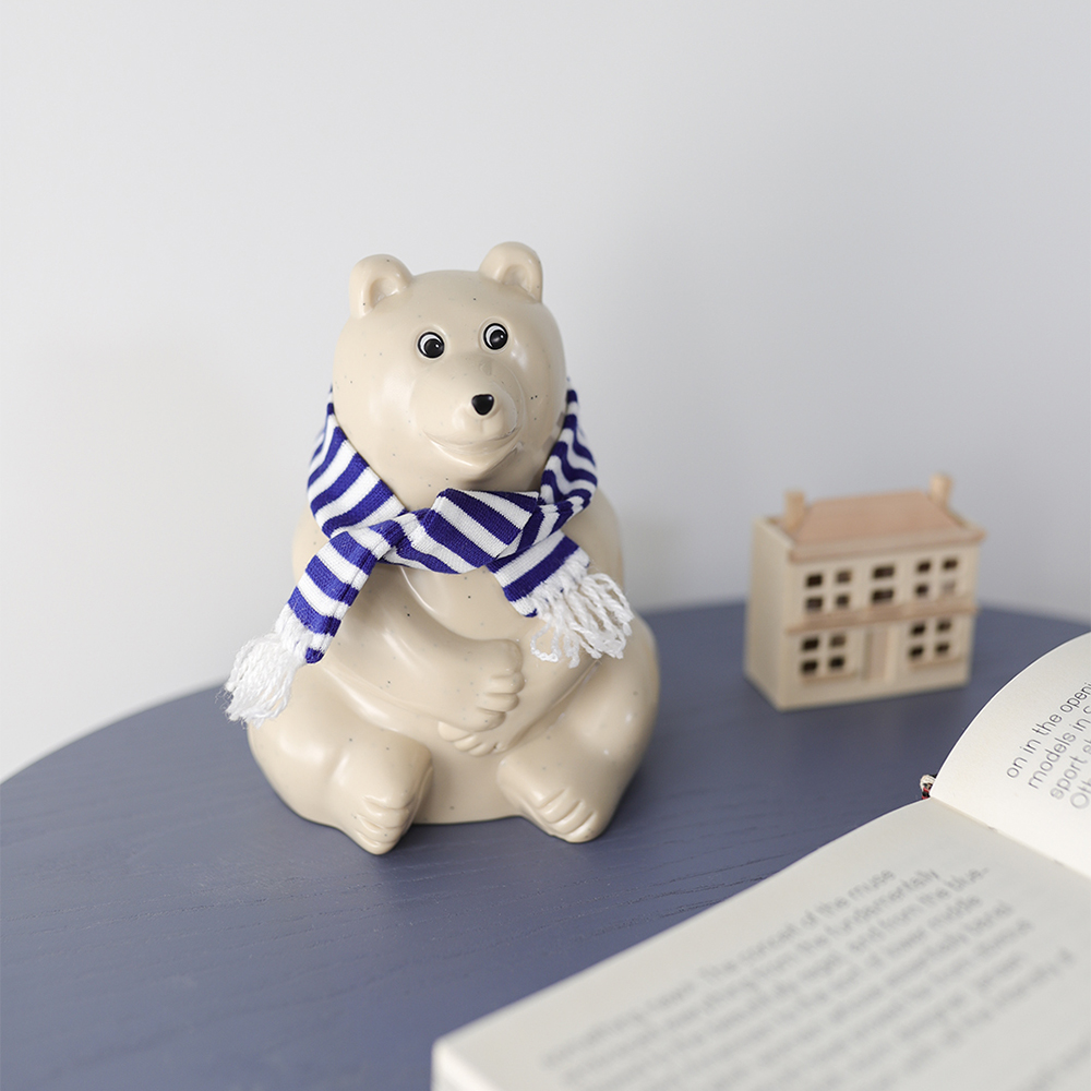 数量限定！2025年マフラー付きフィンランド生まれの白くま貯金箱 by