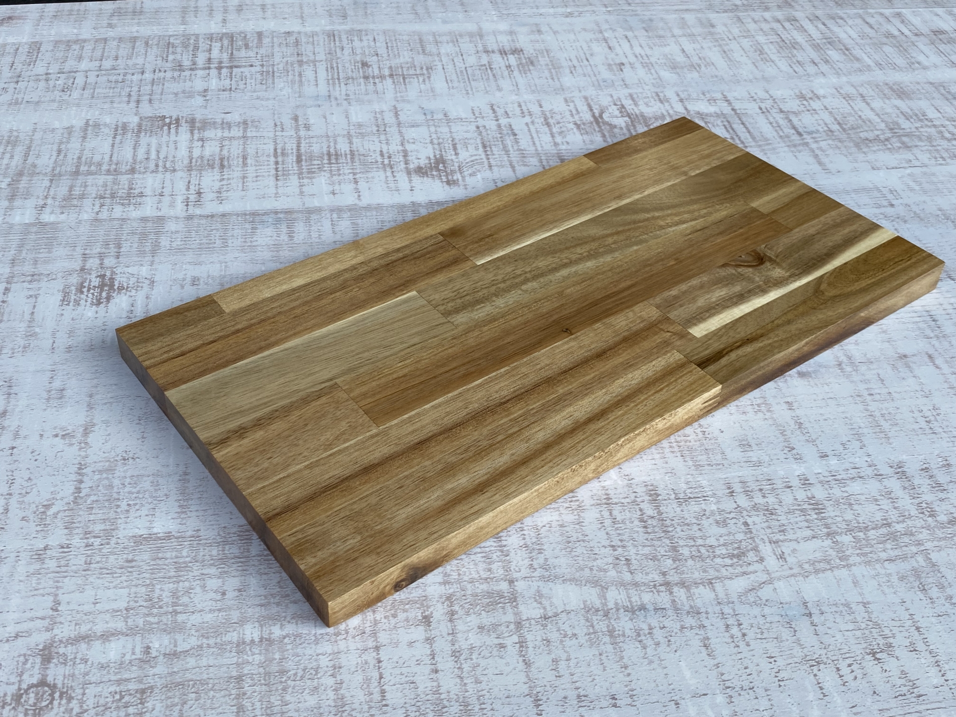 ニス塗装済みアカシア集成材 厚み15mm幅1200mm奥行450mm（節あり