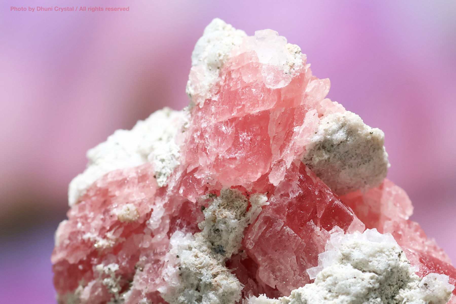 インカローズ 天然石 愛と情熱を象徴するロードクロサイト