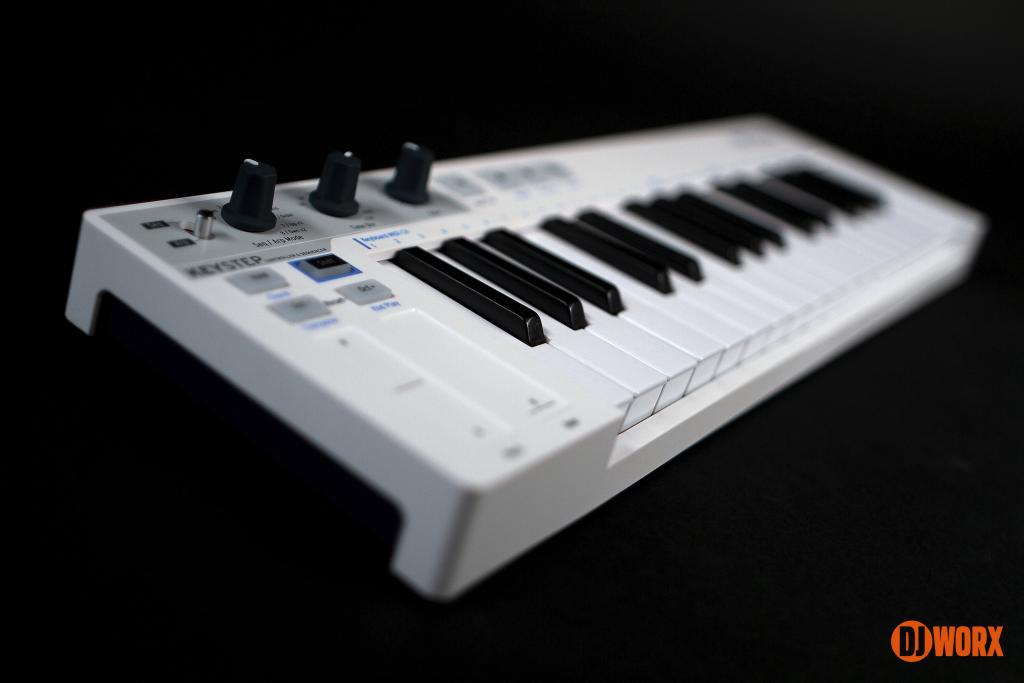 REVIEW: Arturia KeyStep MIDI keyboard – DJWORX