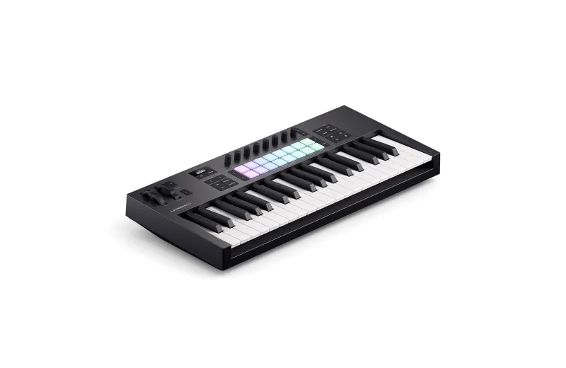 Novation Launchkey 37 MK4 Midi Keyboard