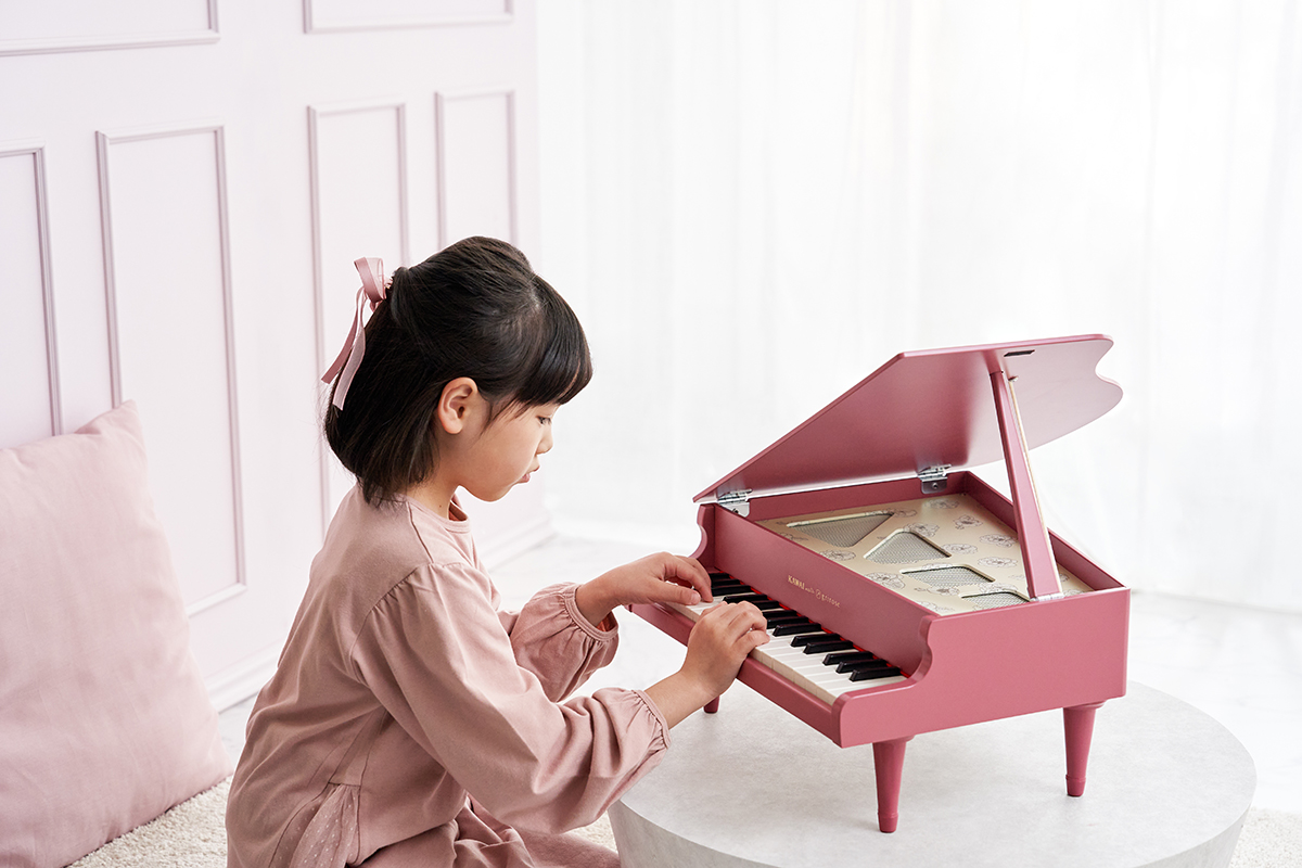 KAWAI meets grirose】心躍るニュアンシーなカラバリのミニグランド