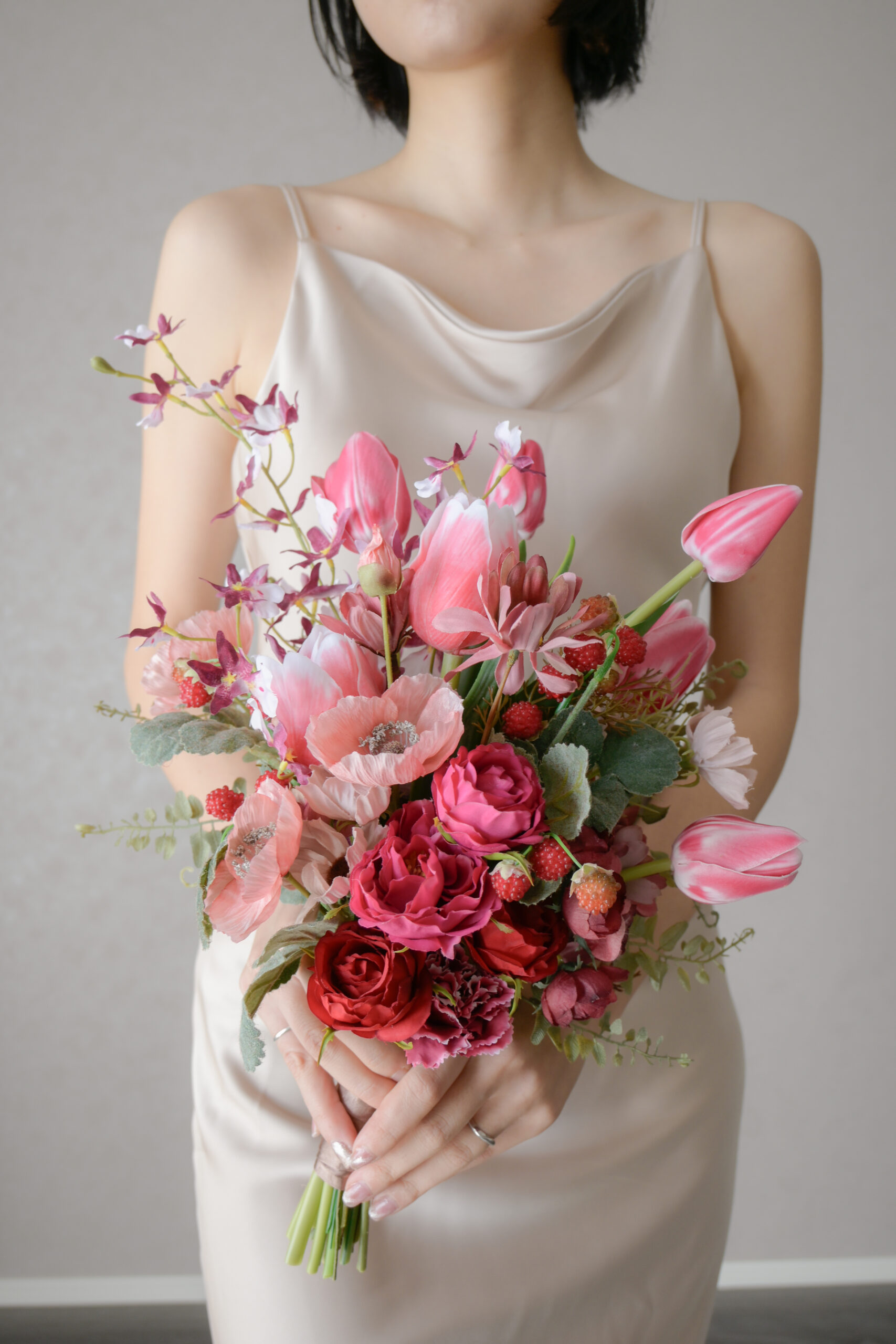 イチゴとレッドローズブーケ | 造花ブーケ - doille doillette