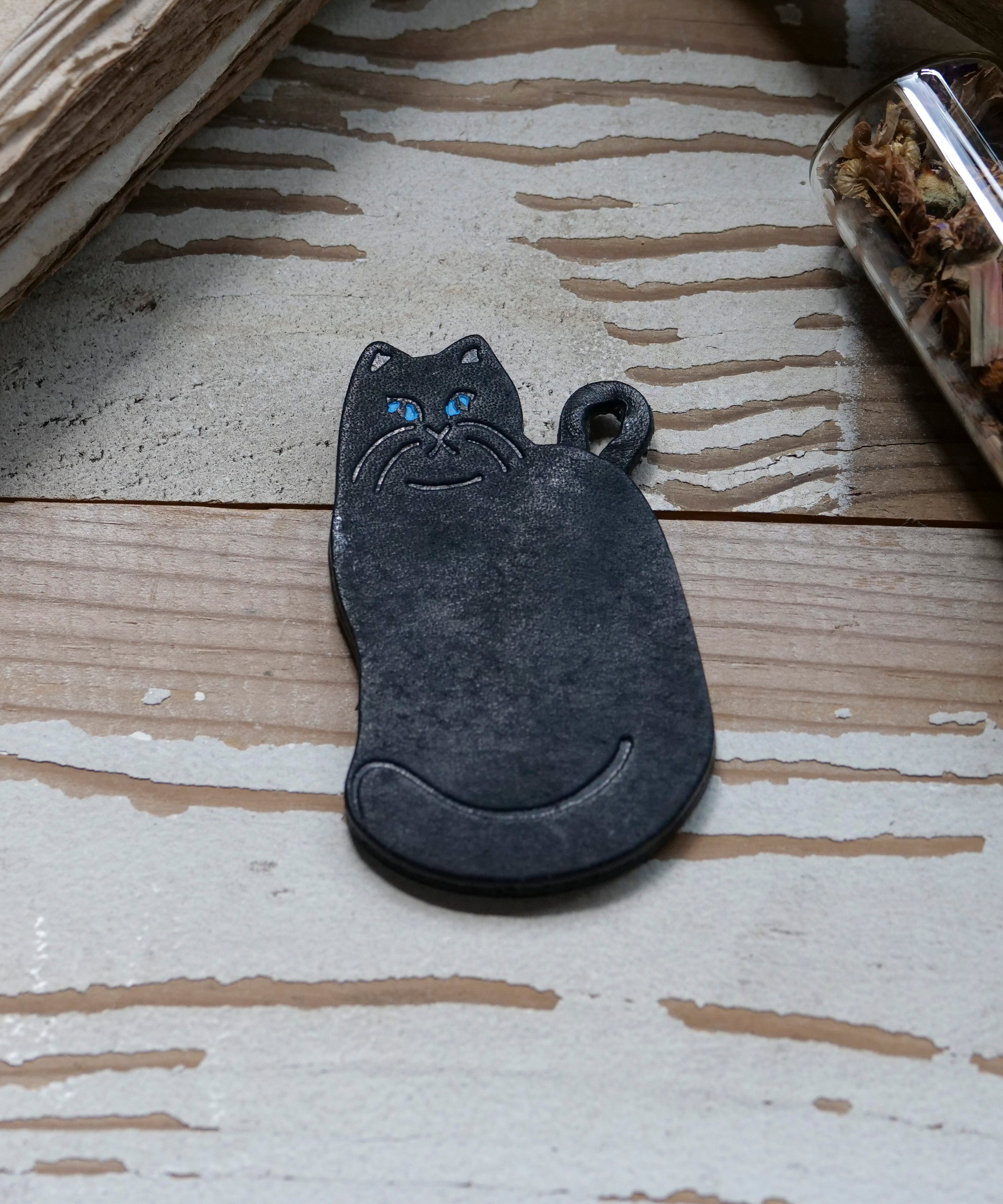 neko-03_3239x.jpg?v=1653185488