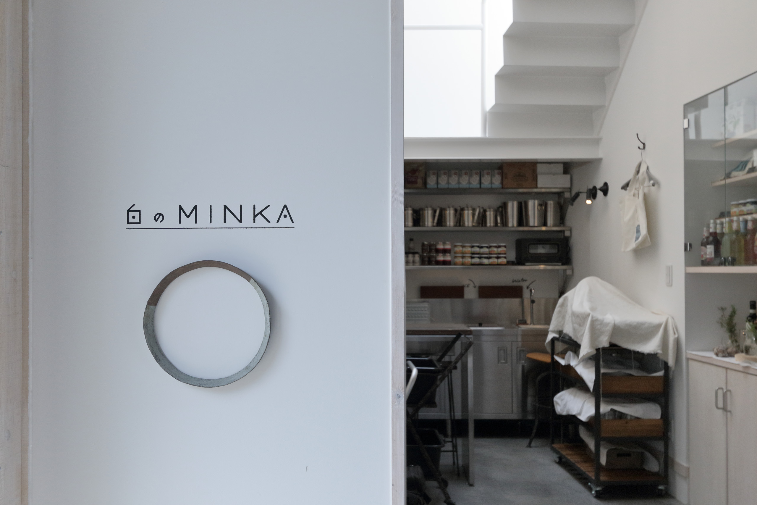 白のMINKA - 北欧の暮らし・スローライフが体感できる場所ドロフィーズ