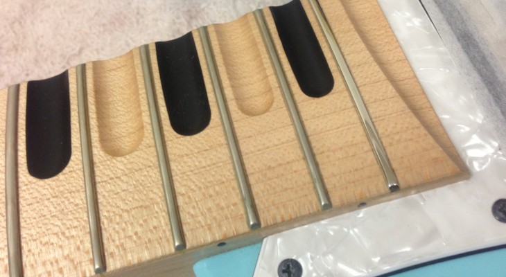 スキャロップ指板 | ギターリペア工房DNS-Draw a New Sound-