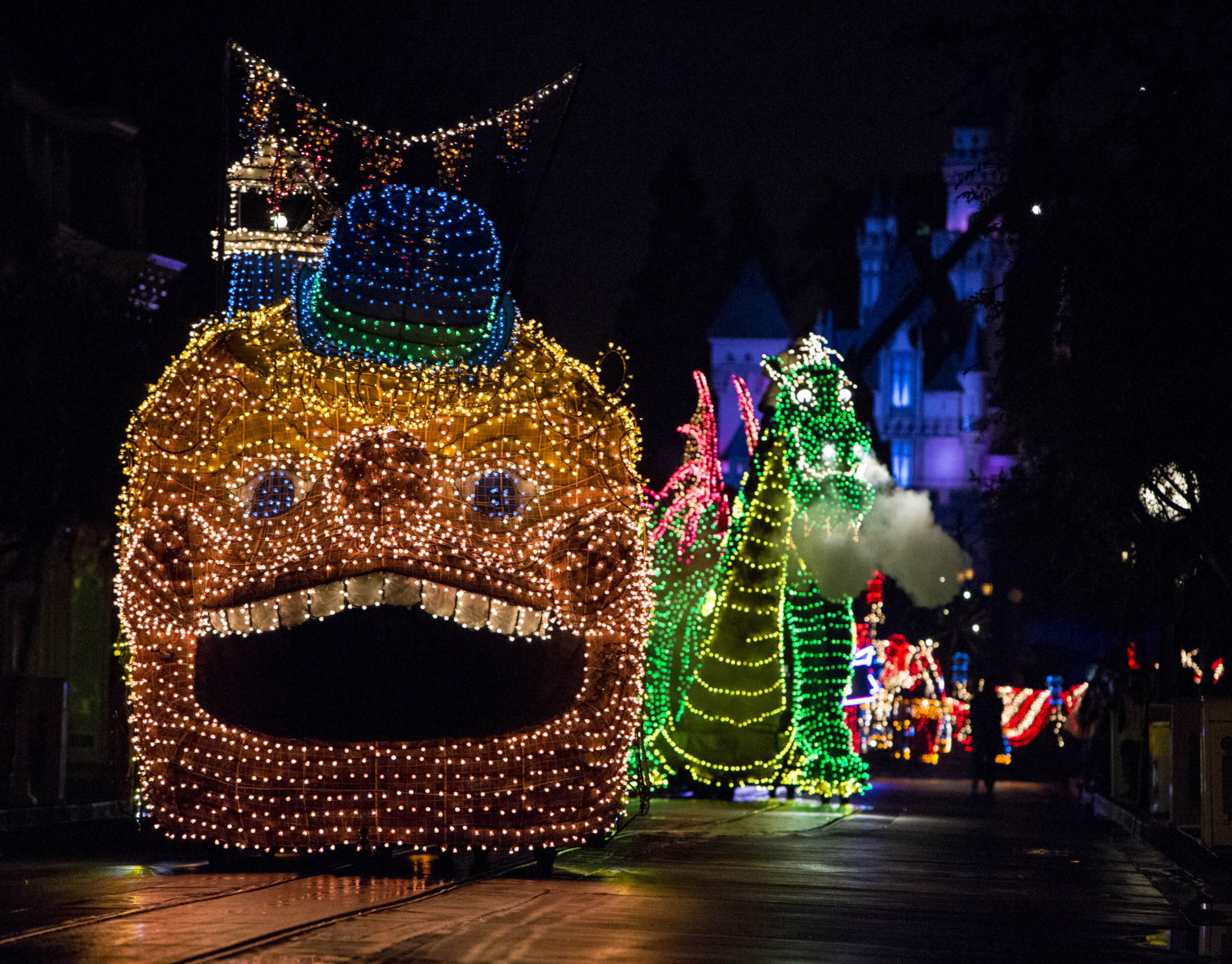 帰ってきた「Main Street Electrical Parade」 #DisneyParksLIVE にて