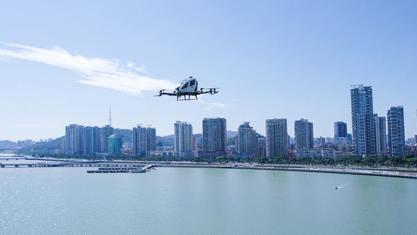 AirX、空飛ぶクルマEH216の機体見学ツアー参加者を募集 - ドローン