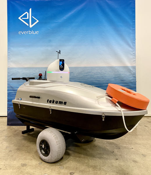 エバーブルーテクノロジーズ、トーイング用大型ラジコンボートの自動化