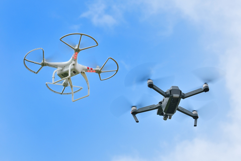 ドローンの種類一覧！用途別の特徴、選び方のポイントや軍事用も紹介