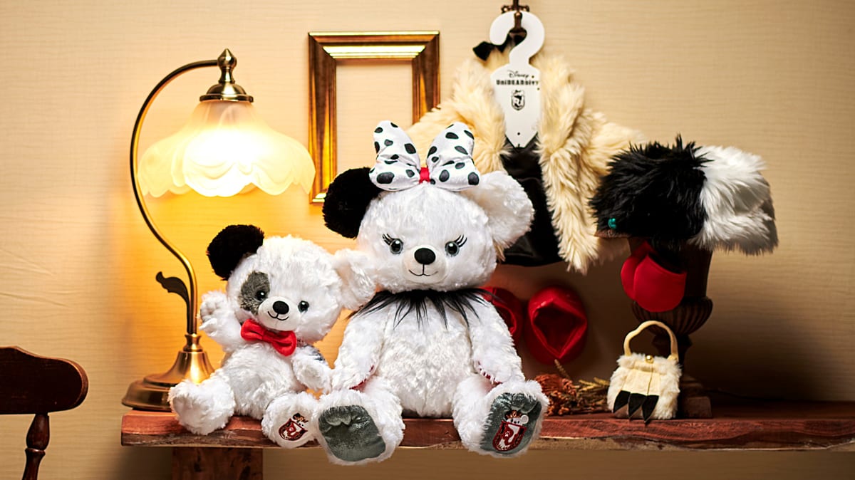 トレンドのアニマル柄を取り入れたマフラーやポーチも！ディズニー