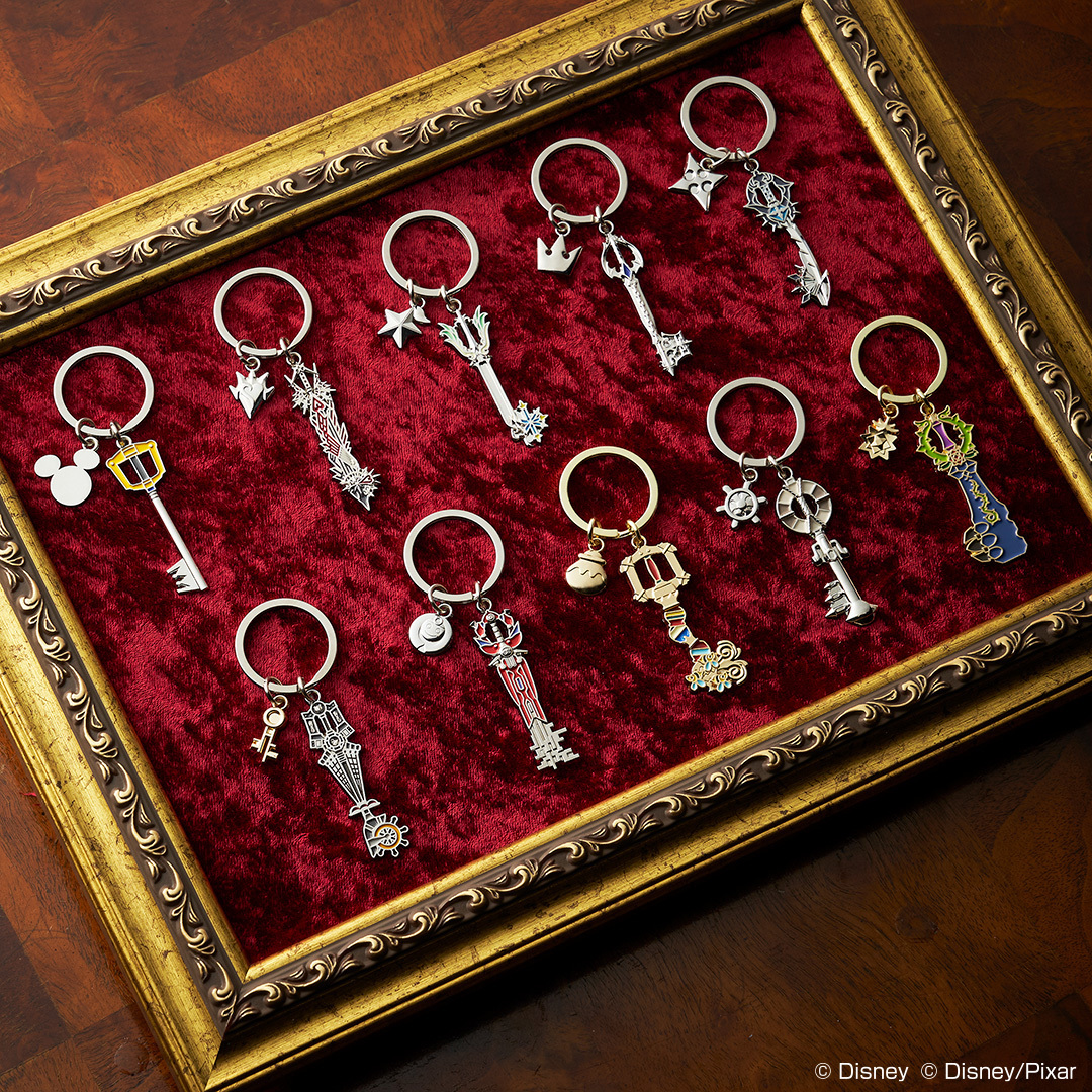 玉座に座るソラ＆カイリのスタチュー！一番くじ『キングダム ハーツ