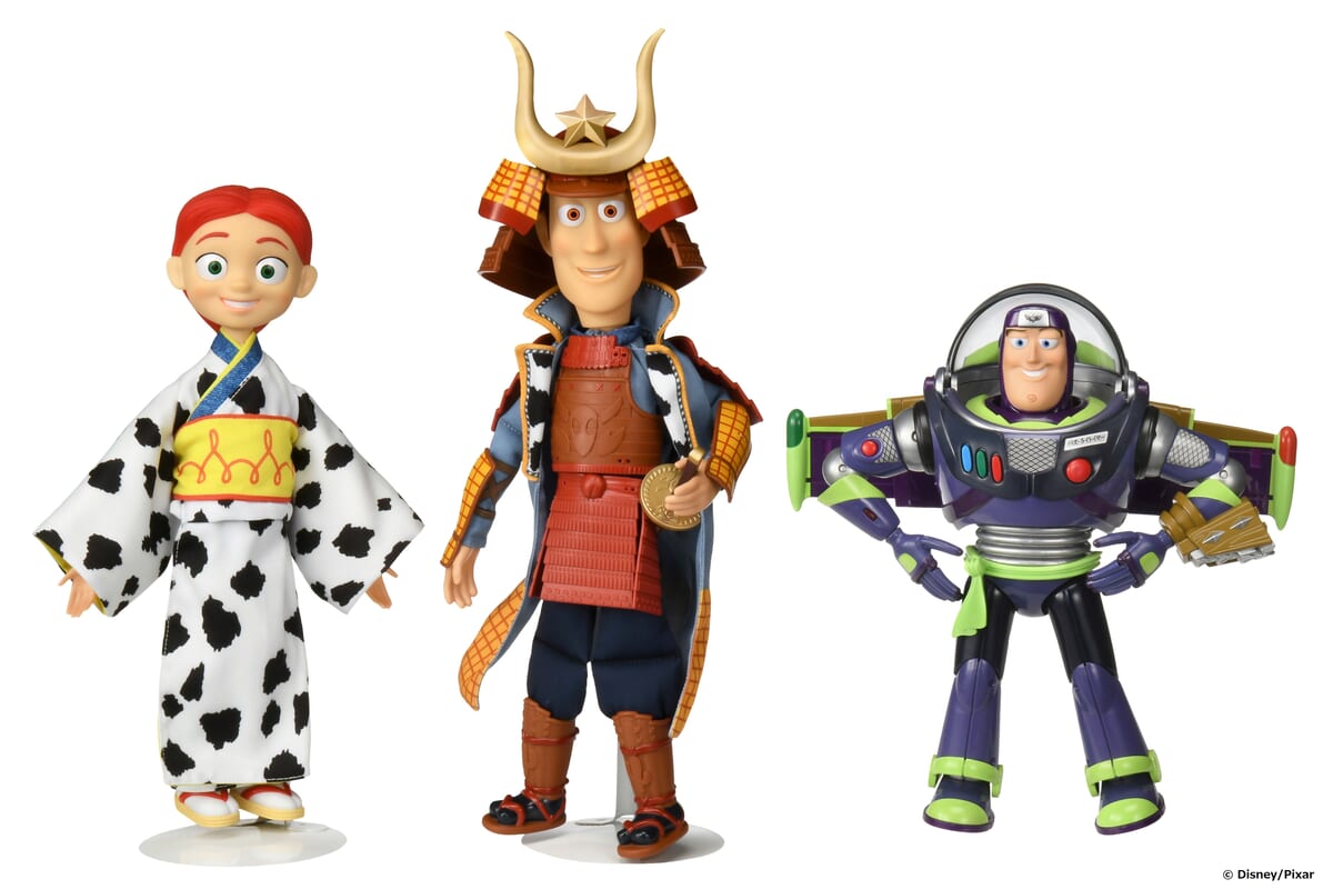 着物、忍者、侍（兜）姿のウッディたち！タカラトミー ディズニー