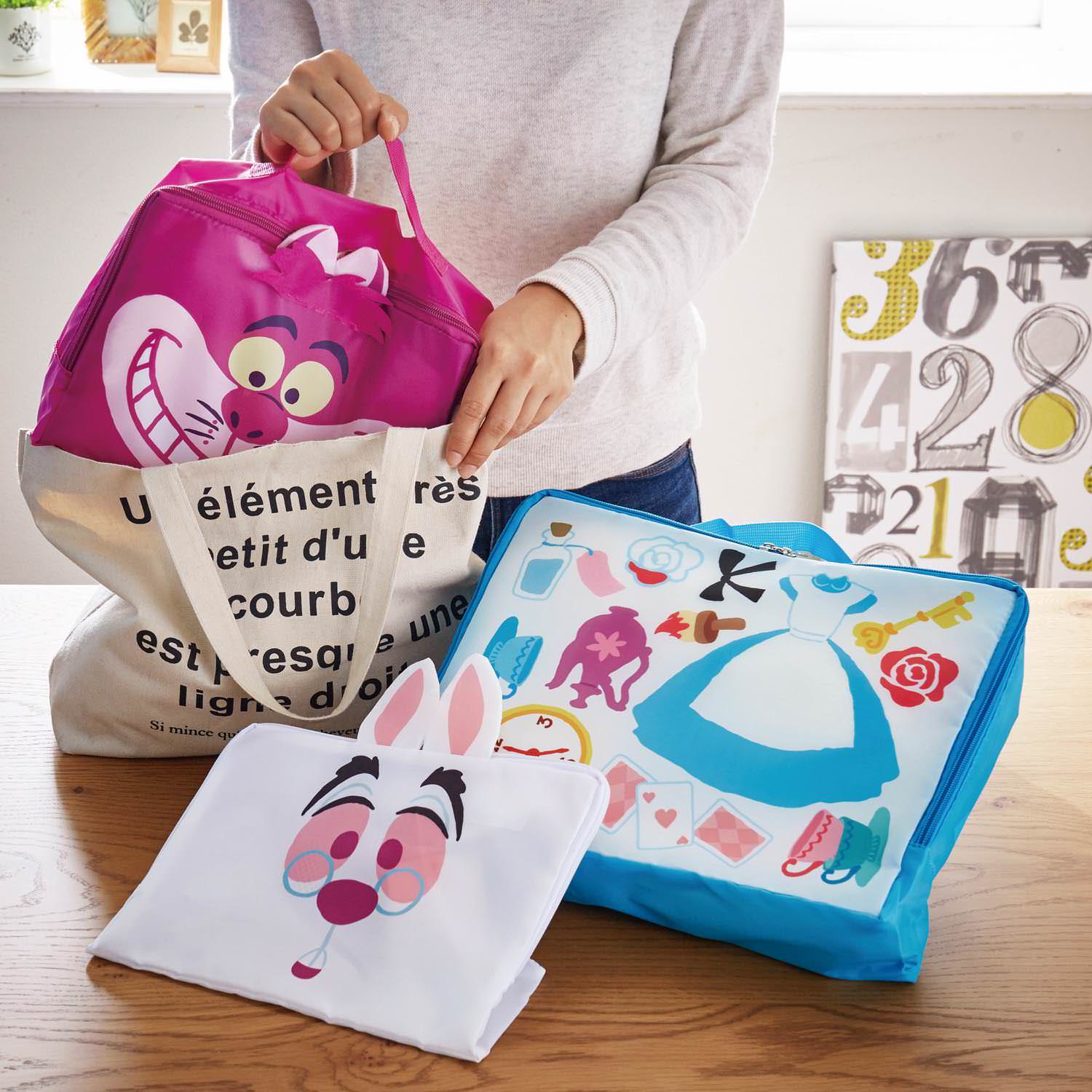 楽しい旅行のお供に！アントレックス ディズニーデザイン「ふしぎの国