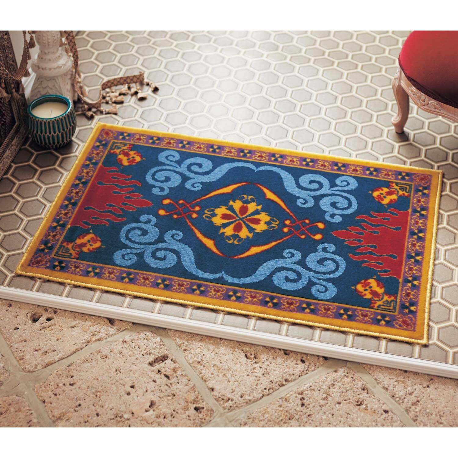 アラジンが操る“魔法の絨毯”にそっくり！ベルメゾン ディズニー