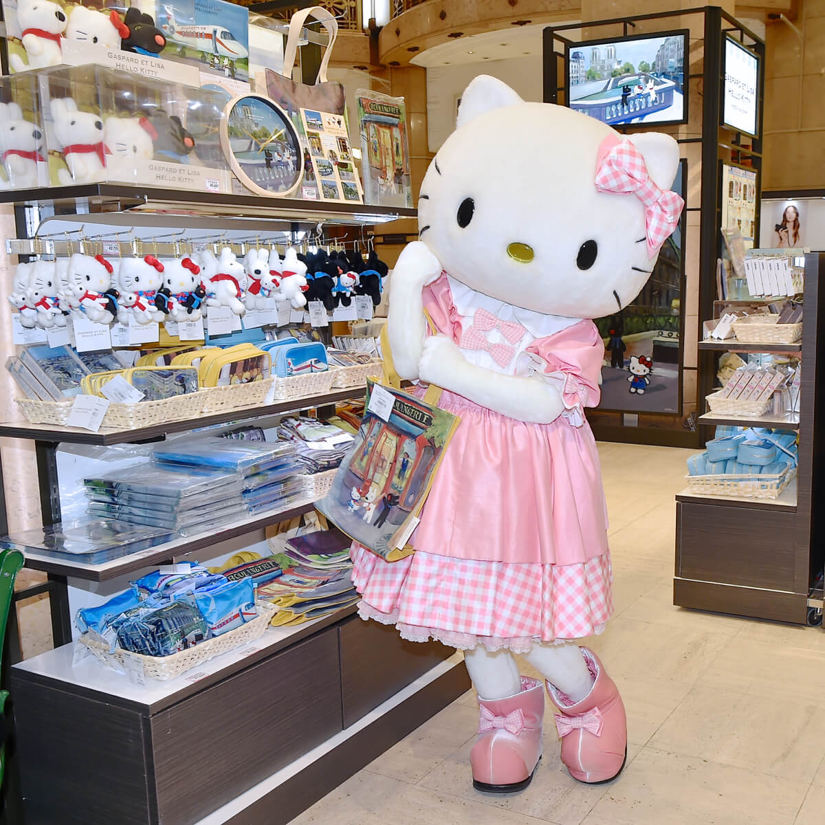 ル カフェ ドゥ ジョエル・ロブション」ではカフェメニューも提供