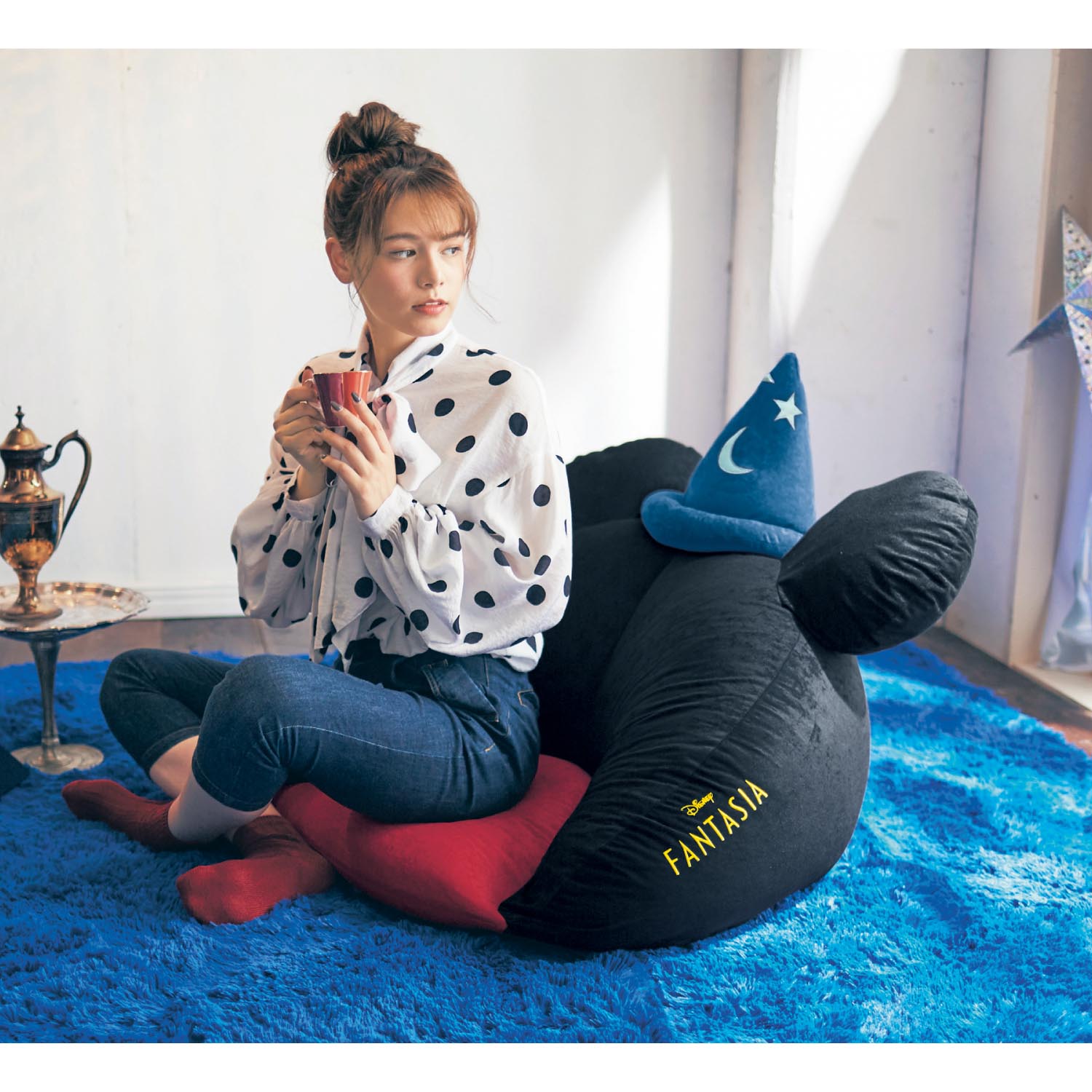 魔法使いの帽子をかぶったミッキーがクッションに！ベルメゾン