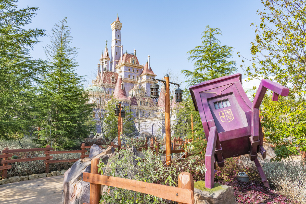 美女と野獣』エリアや新アトラクション、グッズ・お土産を徹底ガイド