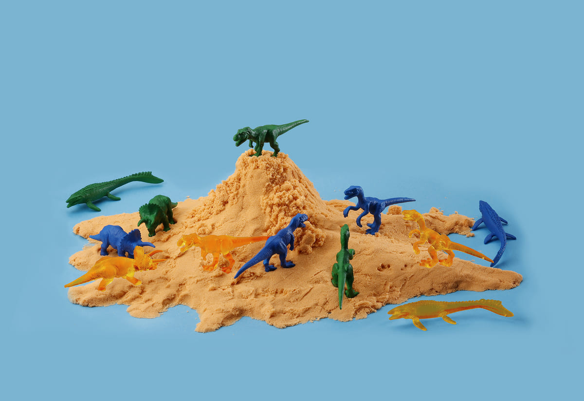 ブルーやT-レックスたちのフィギュア入り！タカラトミーアーツ