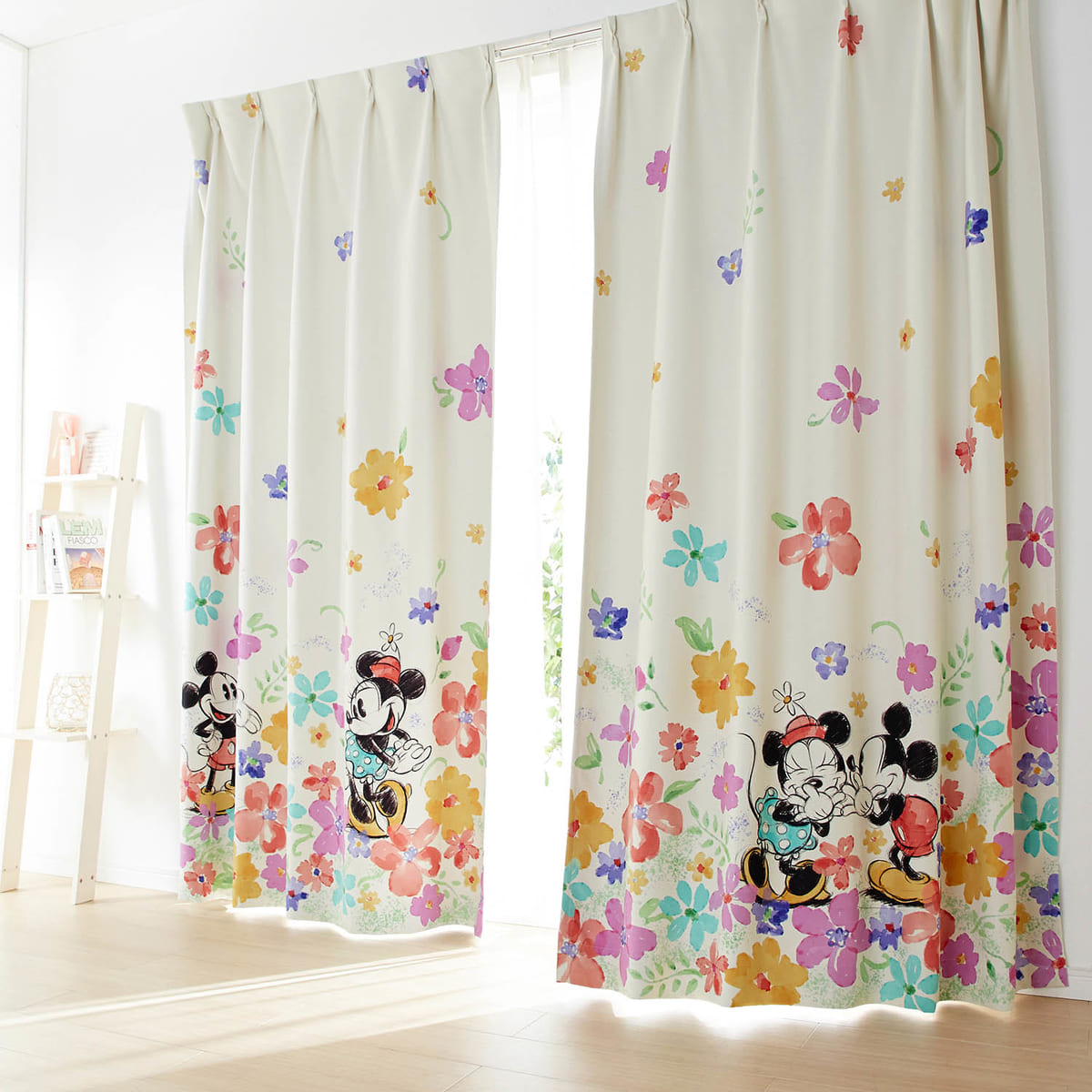 お花に囲まれたミッキー＆ミニーデザイン！ベルメゾン ディズニー「一