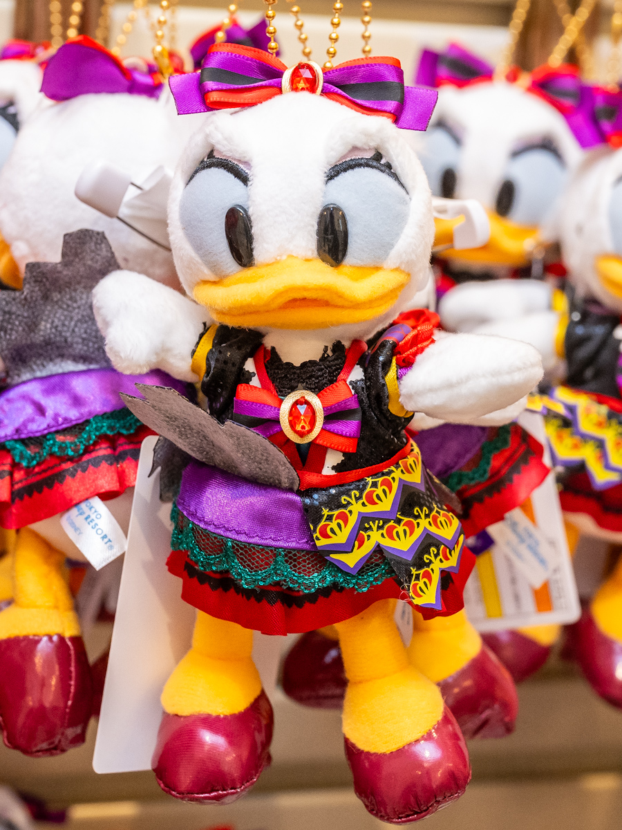 新パレード「ザ・ヴィランズ・ハロウィーン“Into the Frenzy