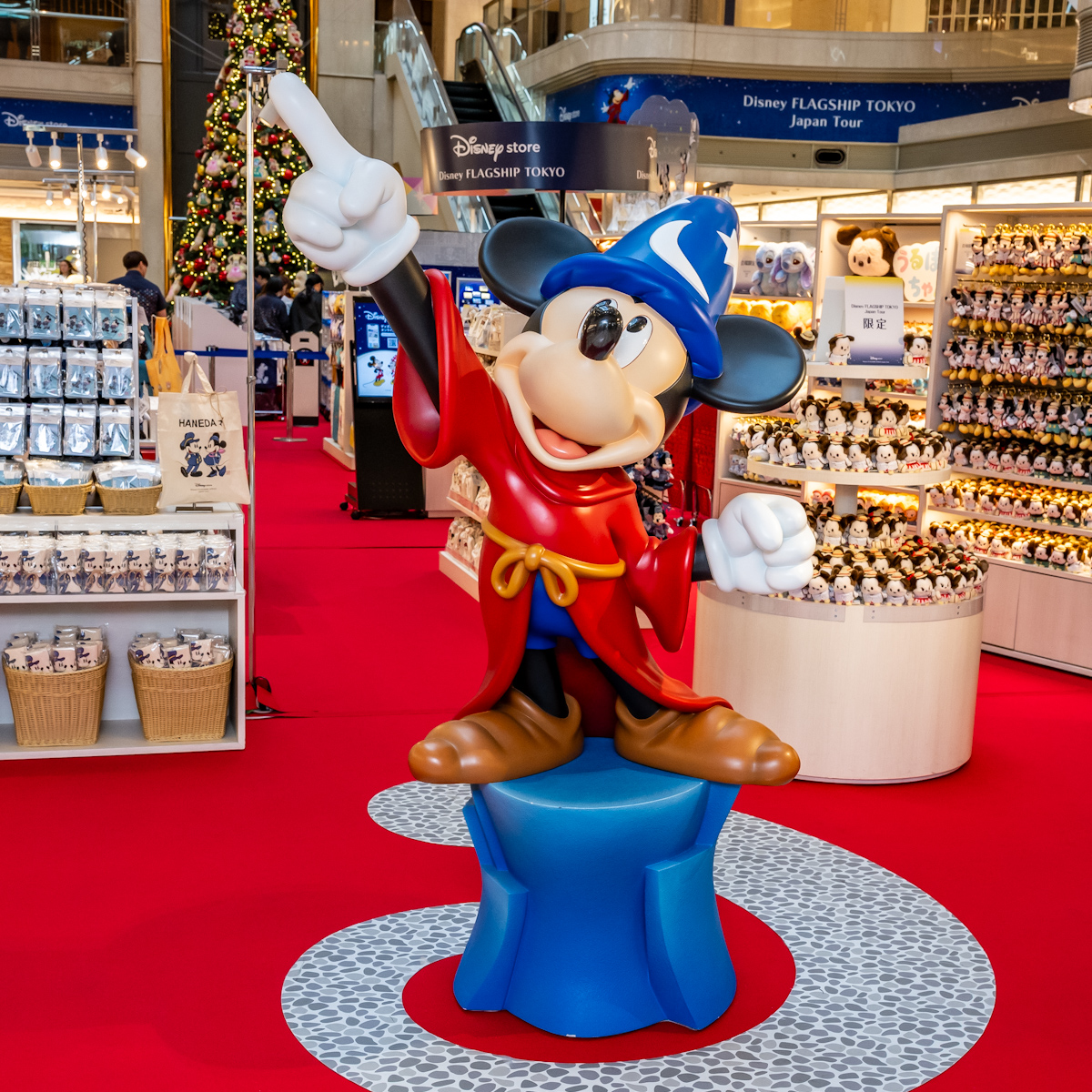 空港限定ドナルドうるぽちゃちゃんも！ディズニーフラッグシップ東京