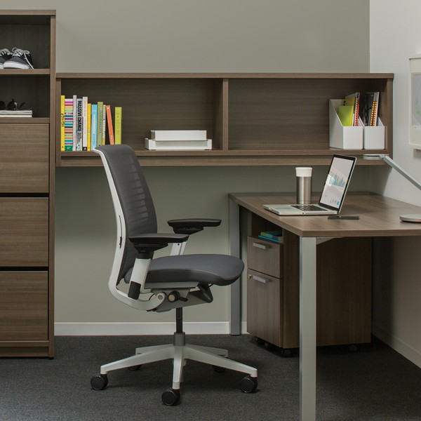 よろずやマルシェ本店 | Steelcase Think シンク チェア フレーム