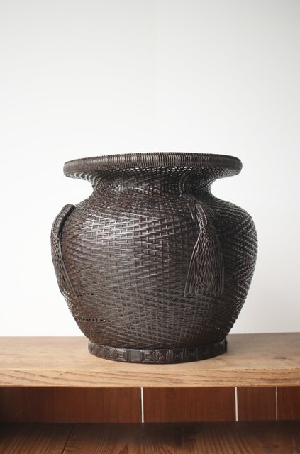 唐物牡丹籠写 手付宮島籠 六兵衛作 竹篭 U274｜骨董店 のびる 古美術