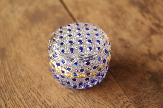 江戸切子 堀口硝子 須田秀石 瑠璃被 籠目紋 蓋物/棗 共箱 Y044｜骨董店