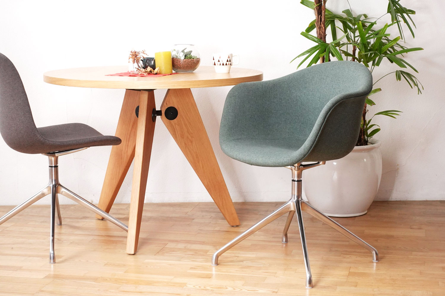 美しい曲線と快適な掛け心地]SOチェア | 高品質なデザイナーズ家具 E