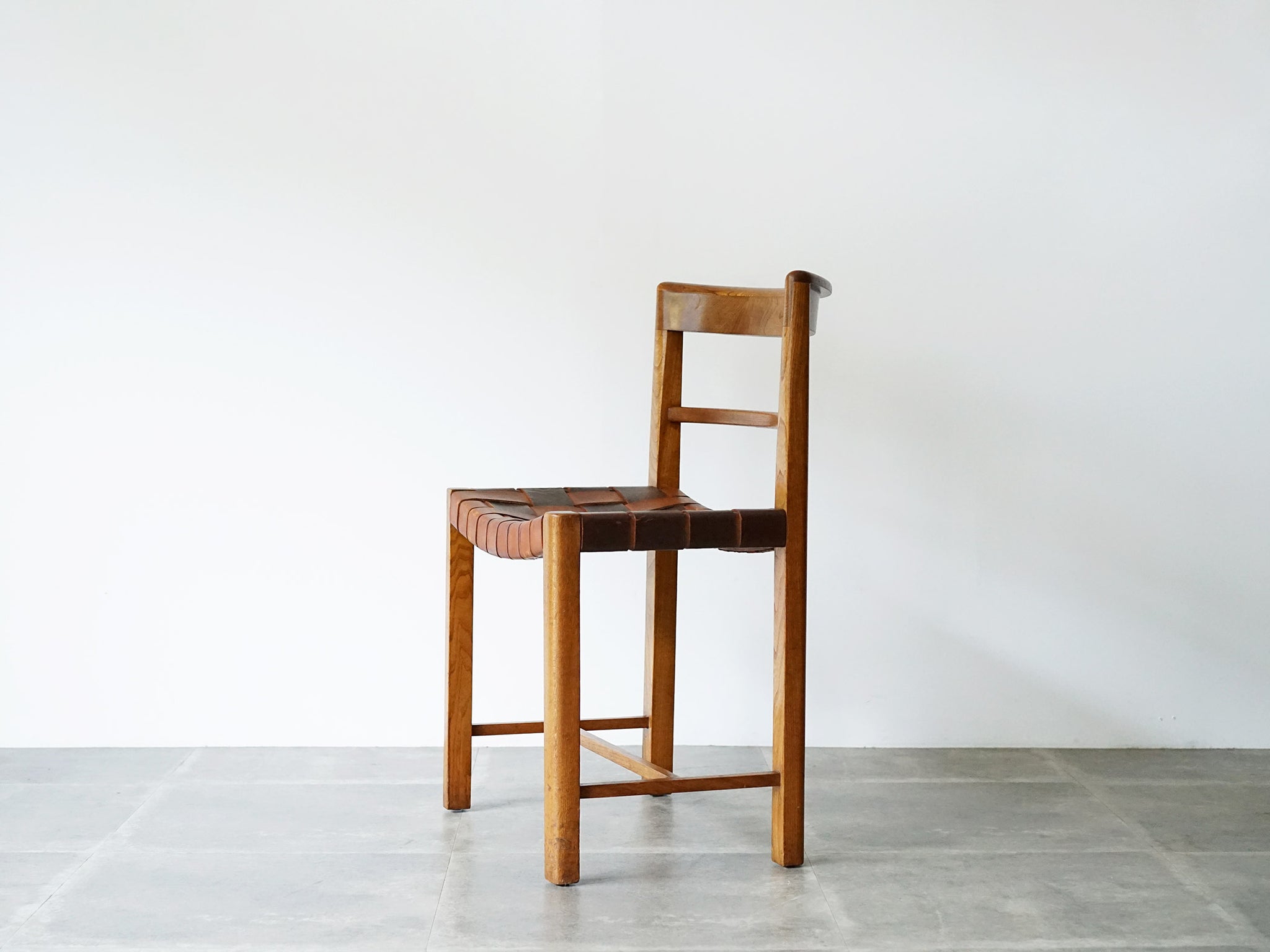 Magnus L. Stephensen（マグナスL.ステフェンセン）レザーストラップ