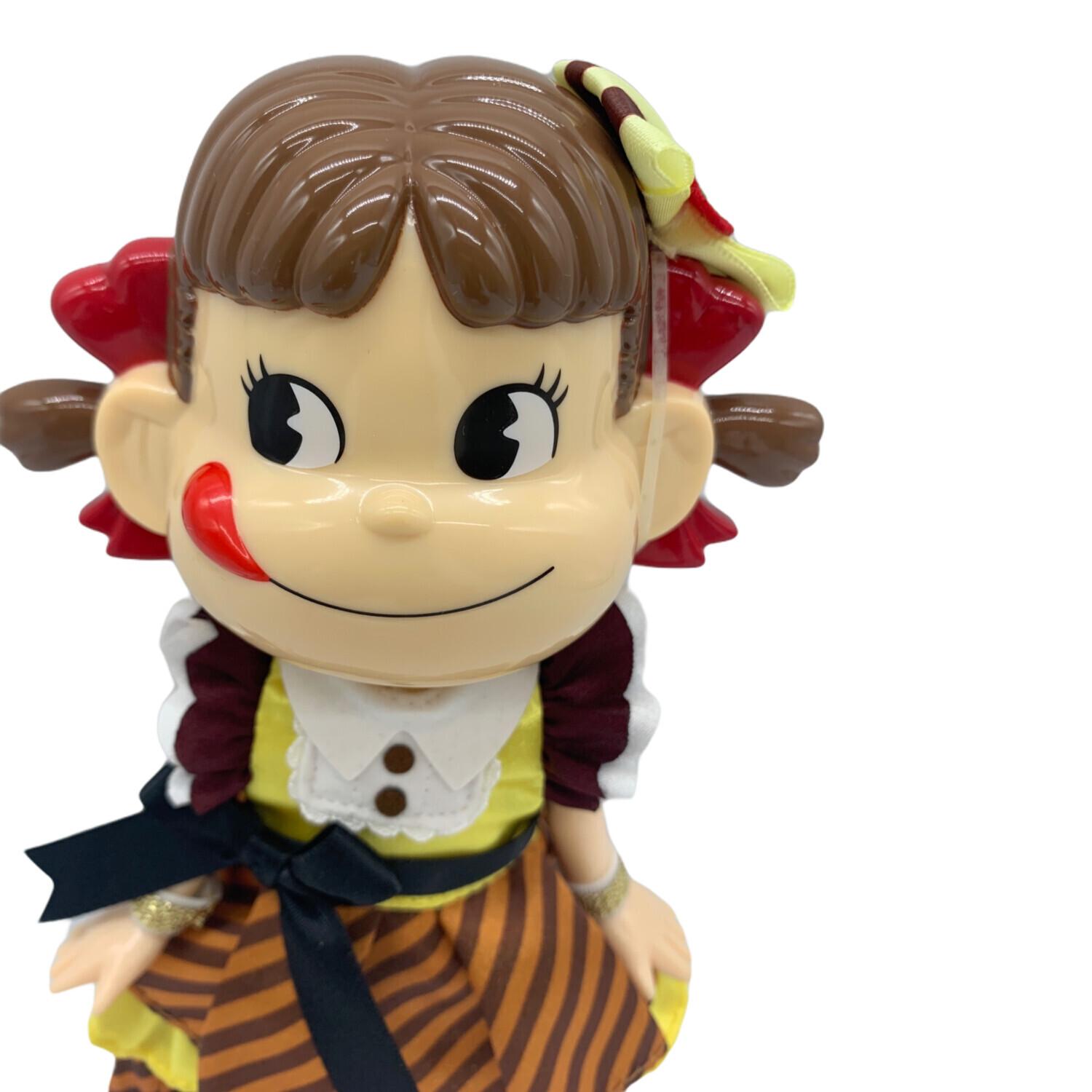 フィギュア お座りペコちゃん人形(昭和レトロ風)｜トレファクONLINE