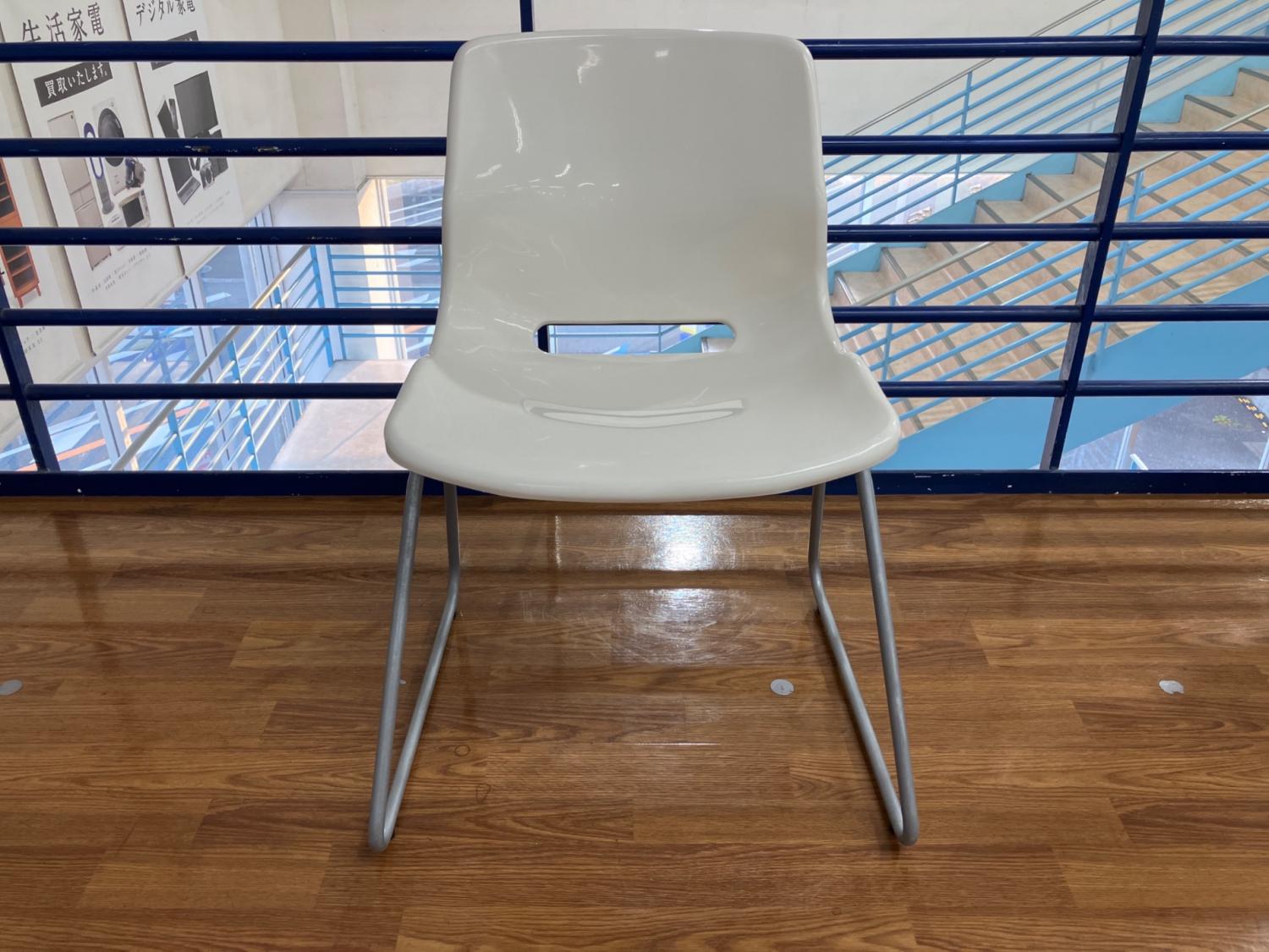 IKEA (イケア) スタッキングチェア ホワイト SNILLE OLD IKEA