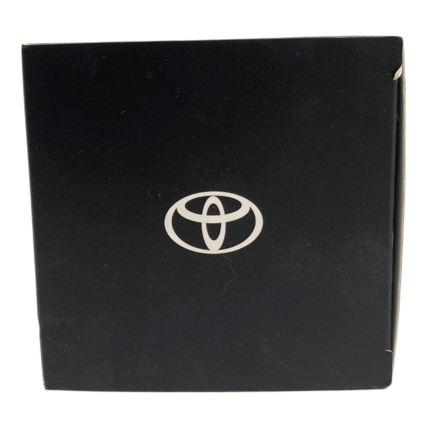 1/30 ダイキャスト製 ランドクルーザープラド｜トレファクONLINE