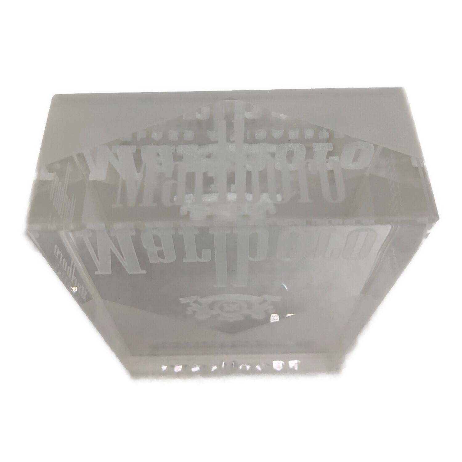 Marlboroクリスタル 台座付 2005年記念｜トレファクONLINE