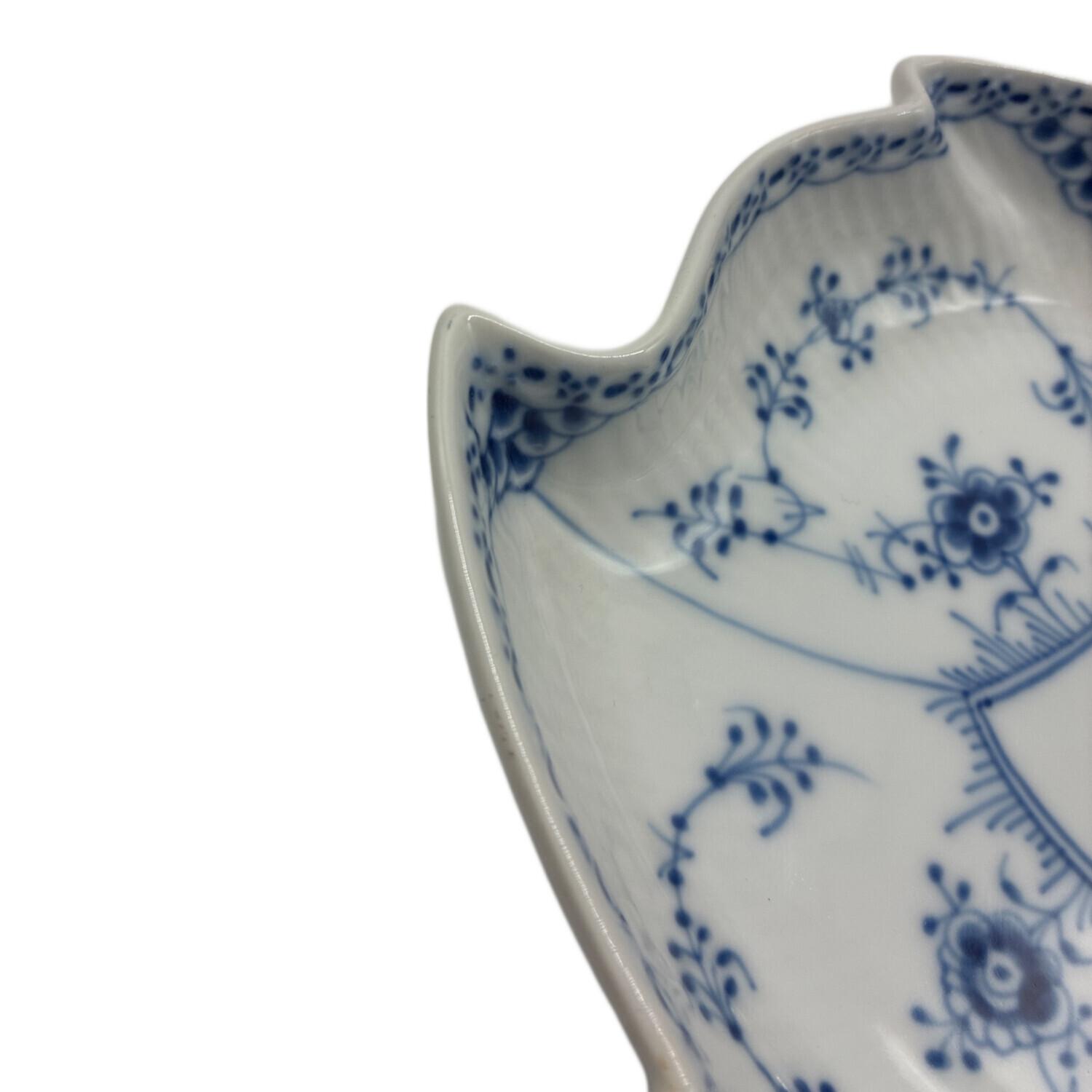 ROYAL COPENHAGEN (ロイヤル・コペンハーゲン) リーフディッシュ