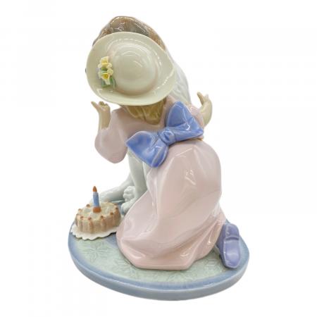 LLADRO (リヤドロ) フィギュリン お誕生日のキッス｜トレファクONLINE