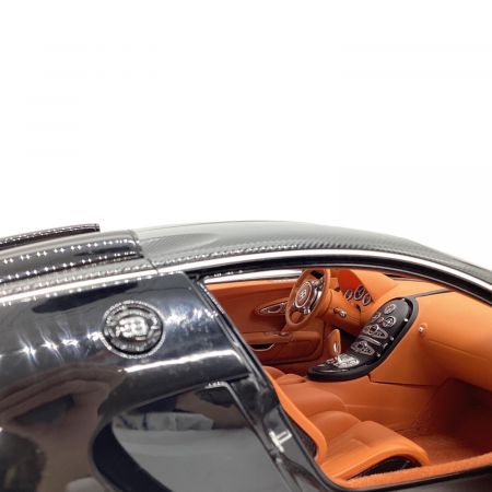 AUTOart (オートアート)モデルカー1/18ブガッティ EB 16.4ヴェイロン