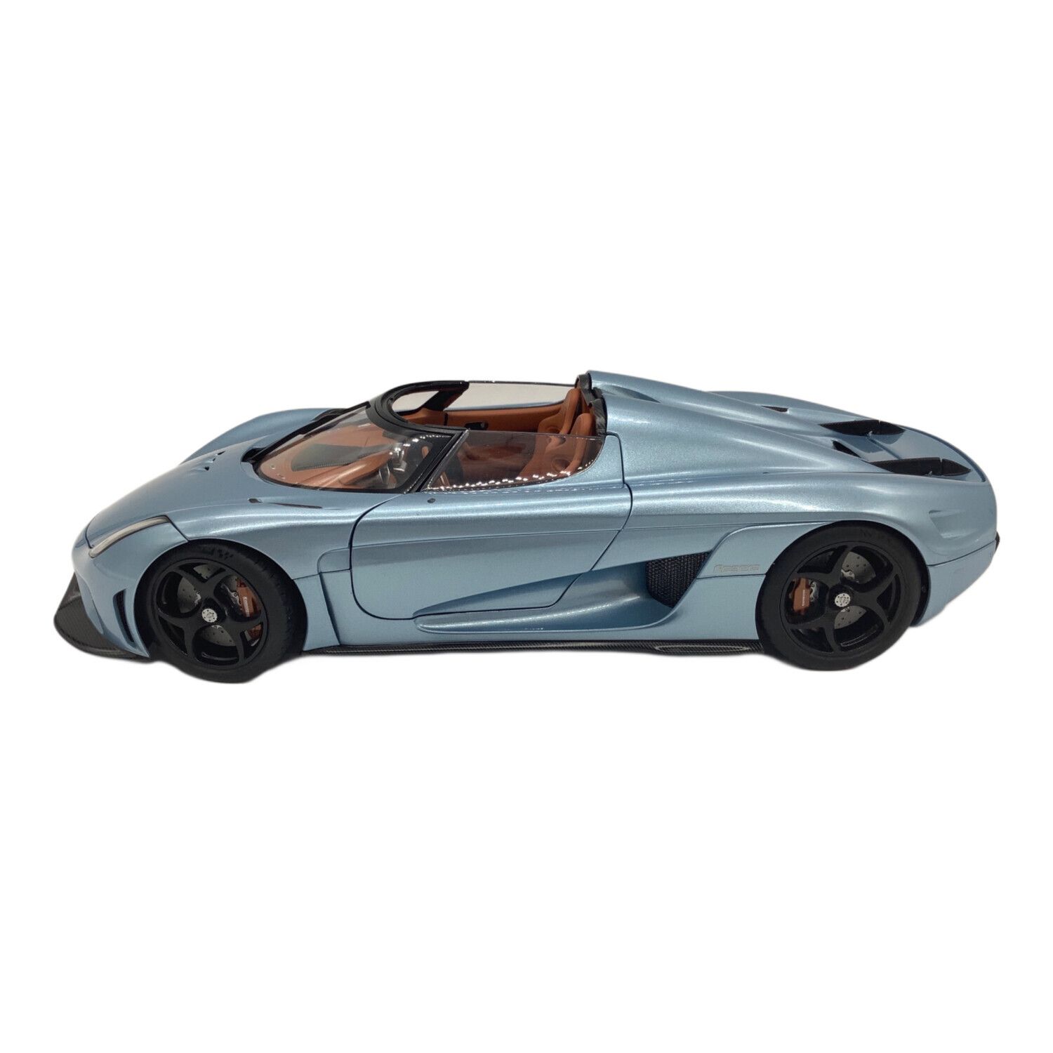 AUTOart (オートアート) ミニカー 1/18 koenigsegg Regera｜トレファク