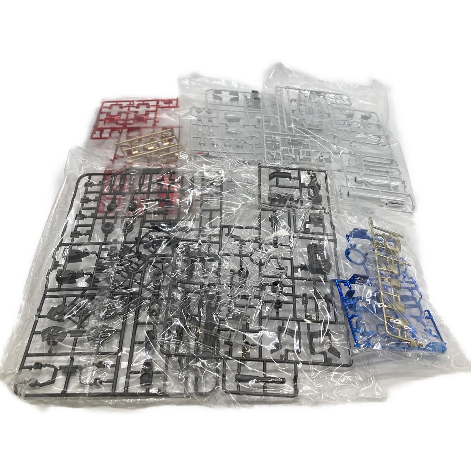 BANDAI (バンダイ) ガンプラ MG RX-78-2 ガンダムver2.0チタニウム