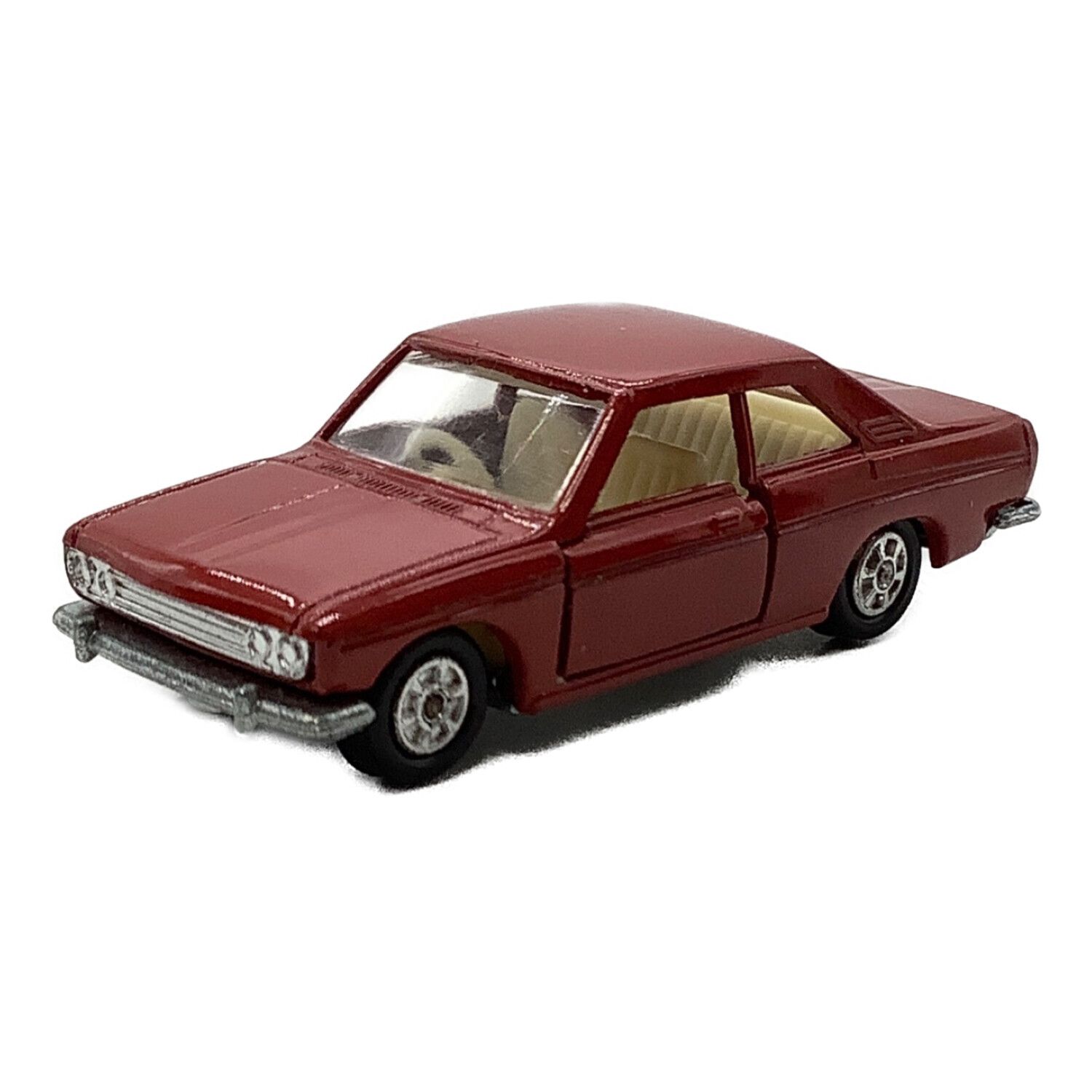 トミカNISSAN NEW BLUEBIRD SSS NO.1