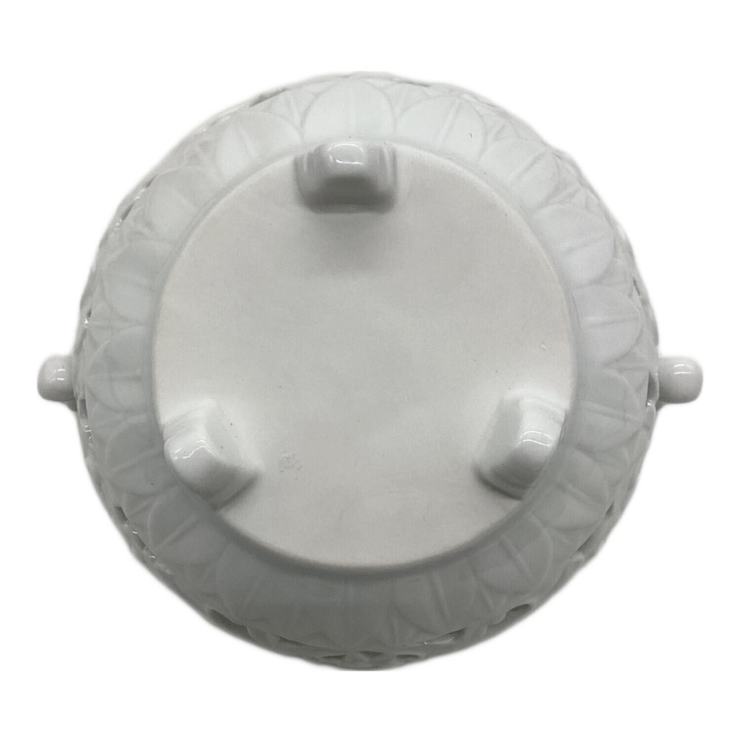 白磁唐草透し彫 香炉 有田焼｜トレファクONLINE