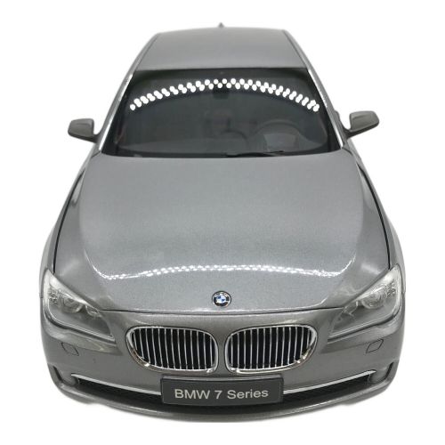 KYOSHO ORIGINAL DIE CAST モデルカー 1:18スケール BMW 750Li (F02) 7