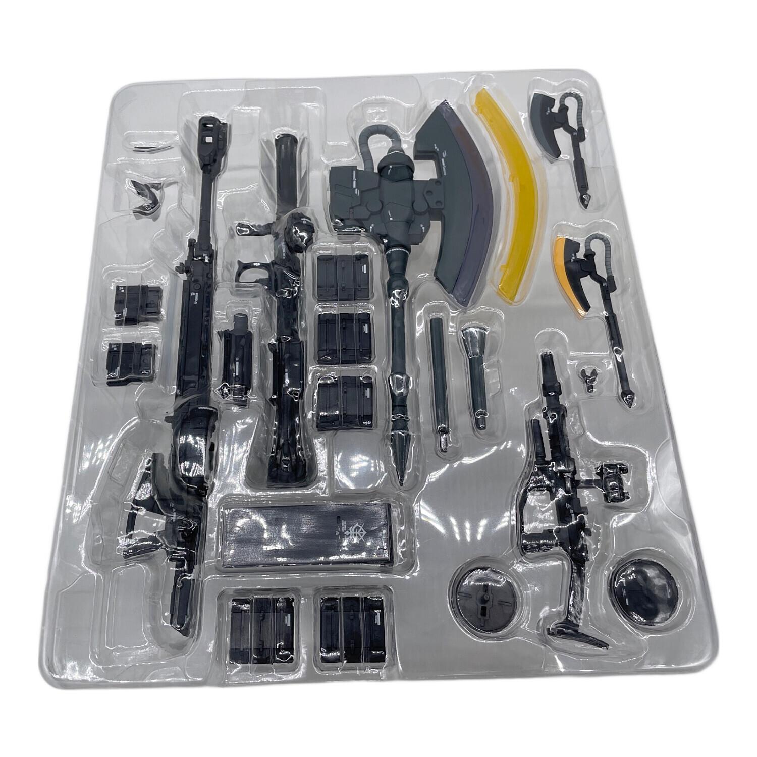 超合金 METAL COMPOSITE 高機動型ザクⅡ(黒い三連星仕様) フィギュア